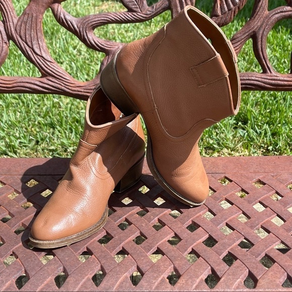 KENNETH Cole Reaction Hot Step Brown Leather Ankle Booties - Picture 8 of 11